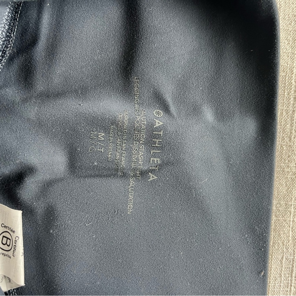 Athleta Salutation Stash Legging - image 5